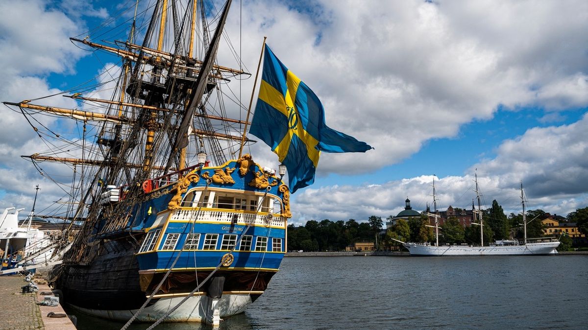 Ve Švédsku vznikla replika obří historické galeony. Čeká ji cesta do Číny